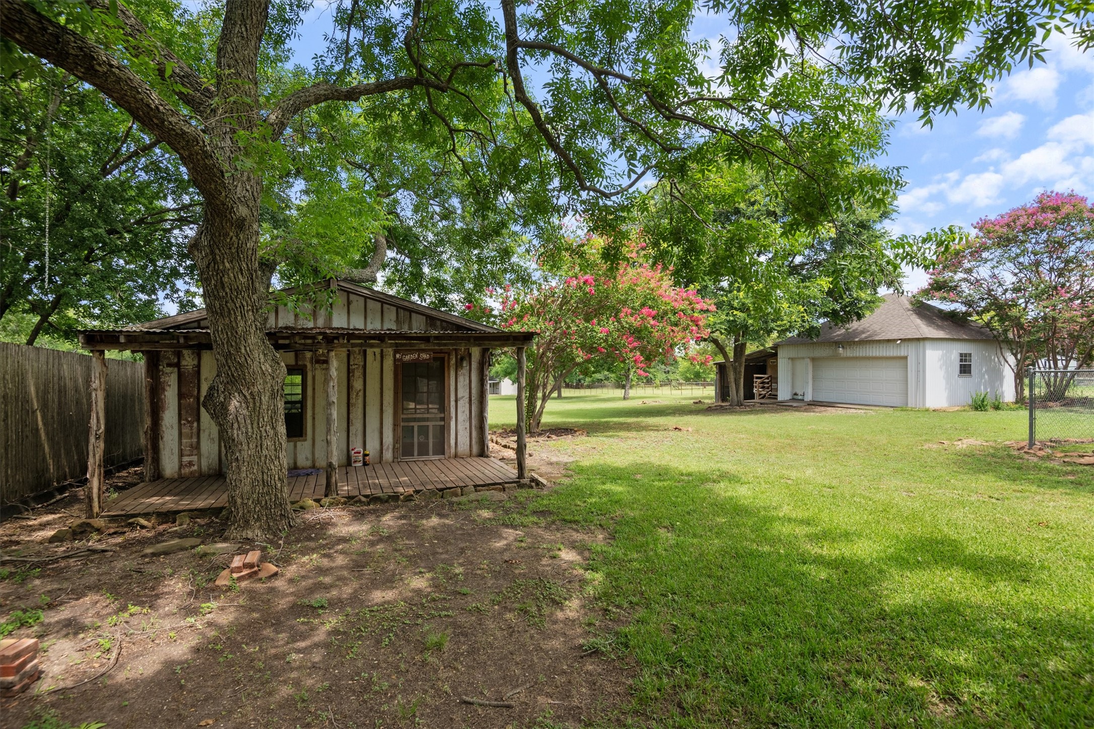 529 N Grand Avenue Waxahachie TX 75165