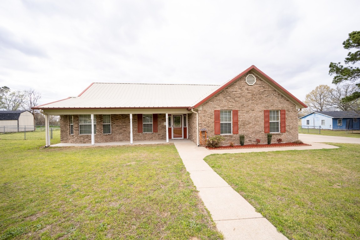 181 Missouri Street Emory TX 75440