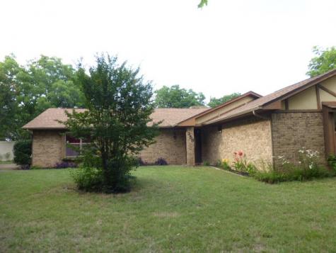 359 Bayless Lane Duncanville TX 75116