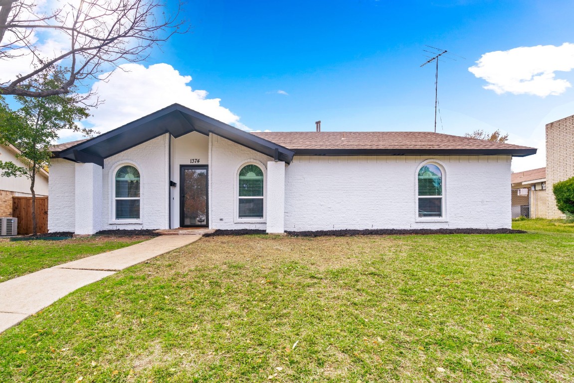 1374 Cherry Hill Lane Lewisville TX 75067