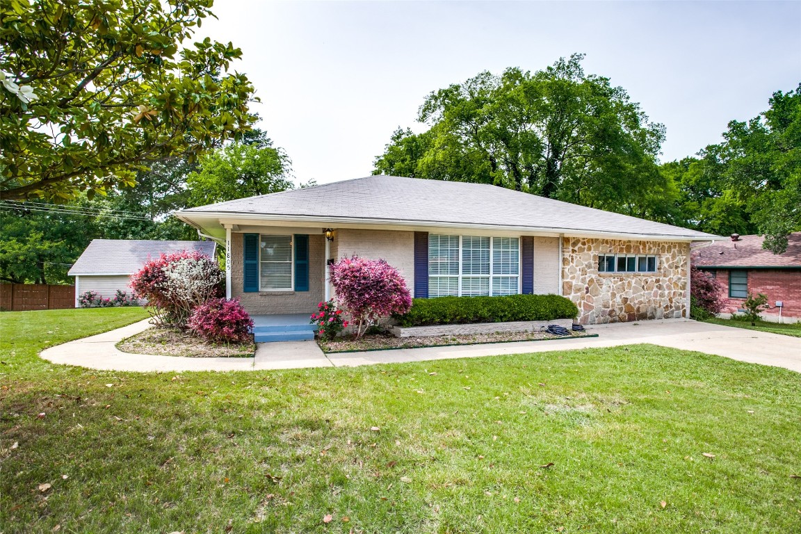 11805 Neering Drive Dallas TX 75218