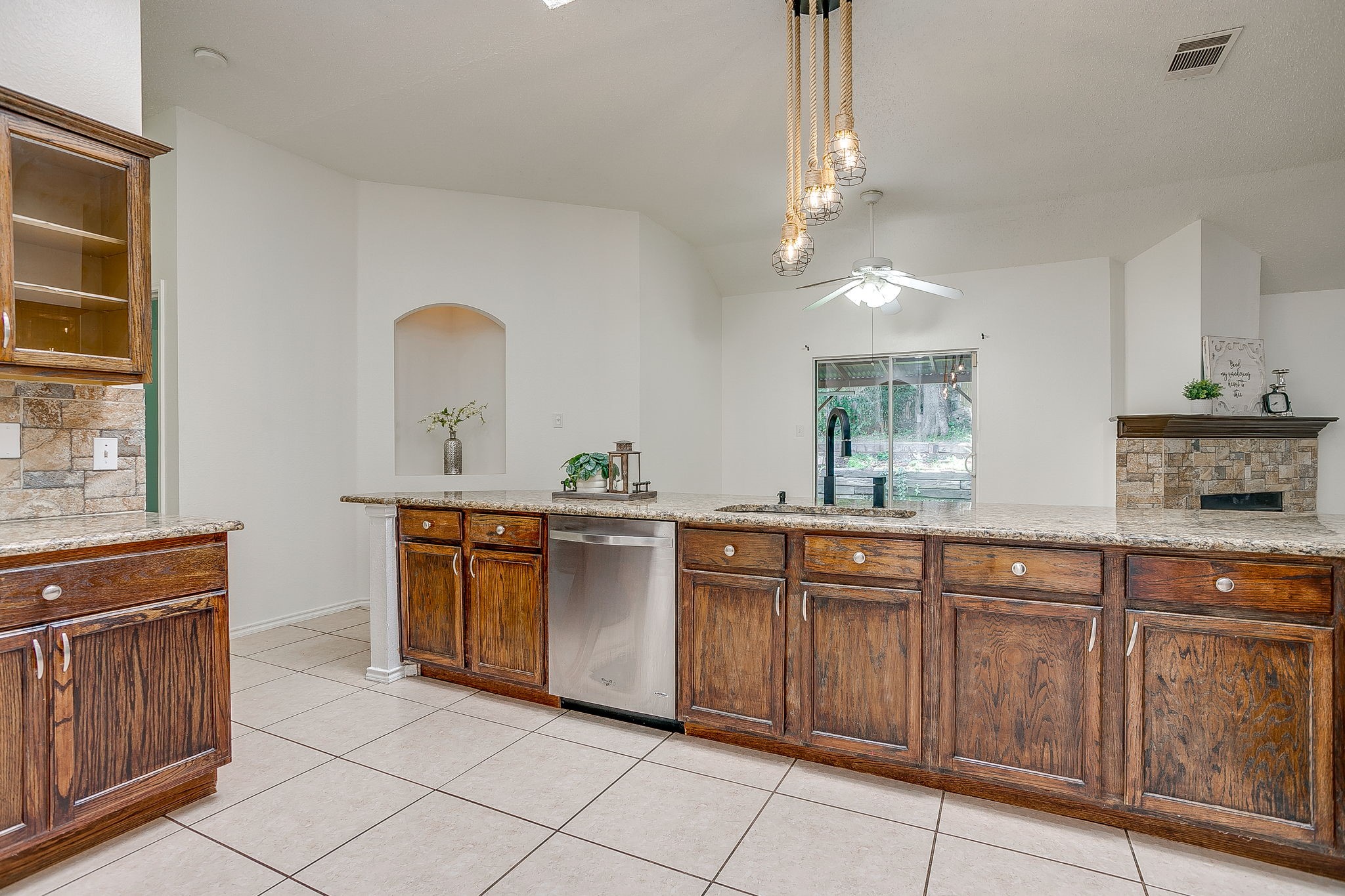 1104 Angel Fire Lane Arlington TX 76001