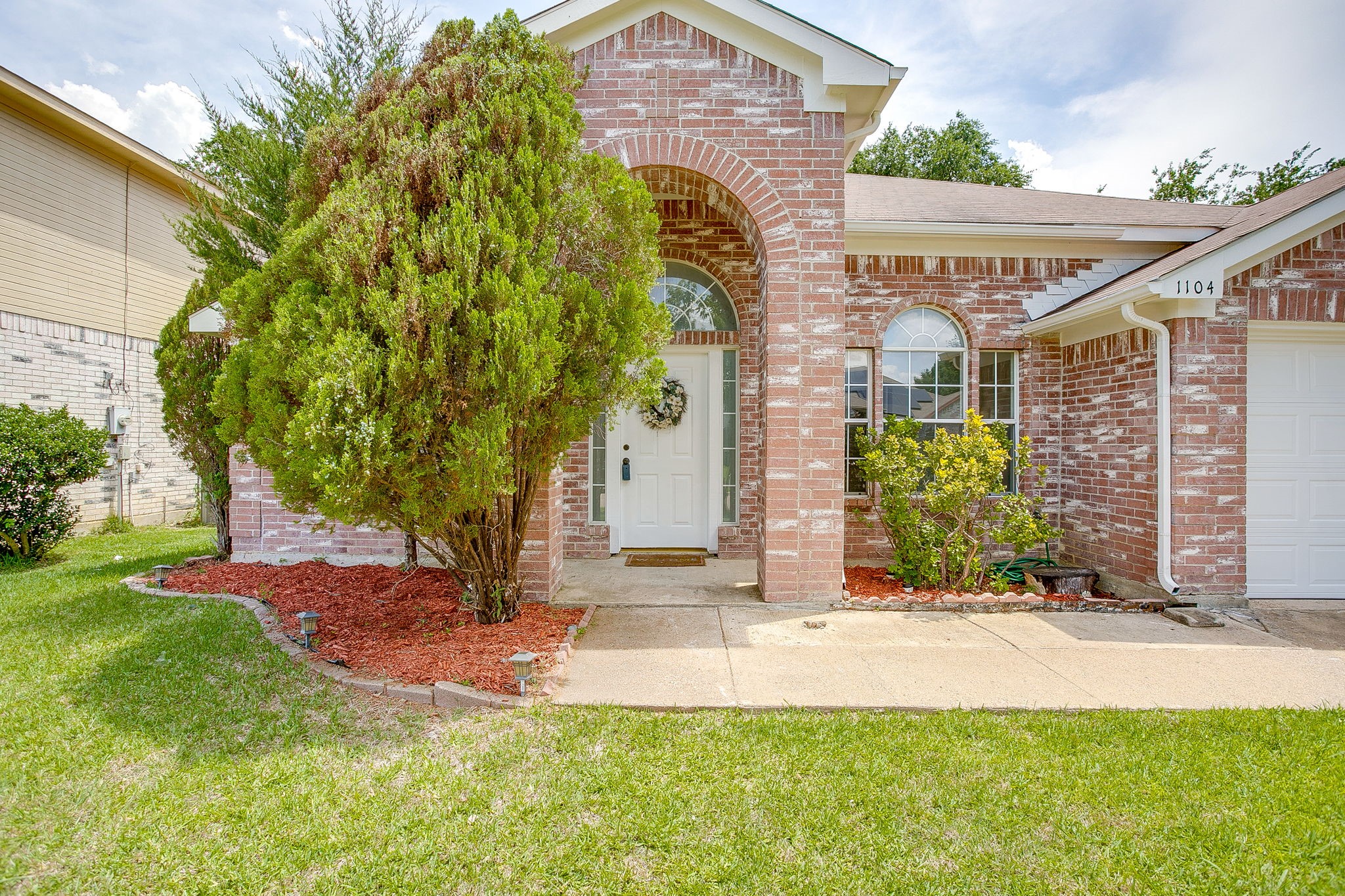 1104 Angel Fire Lane Arlington TX 76001