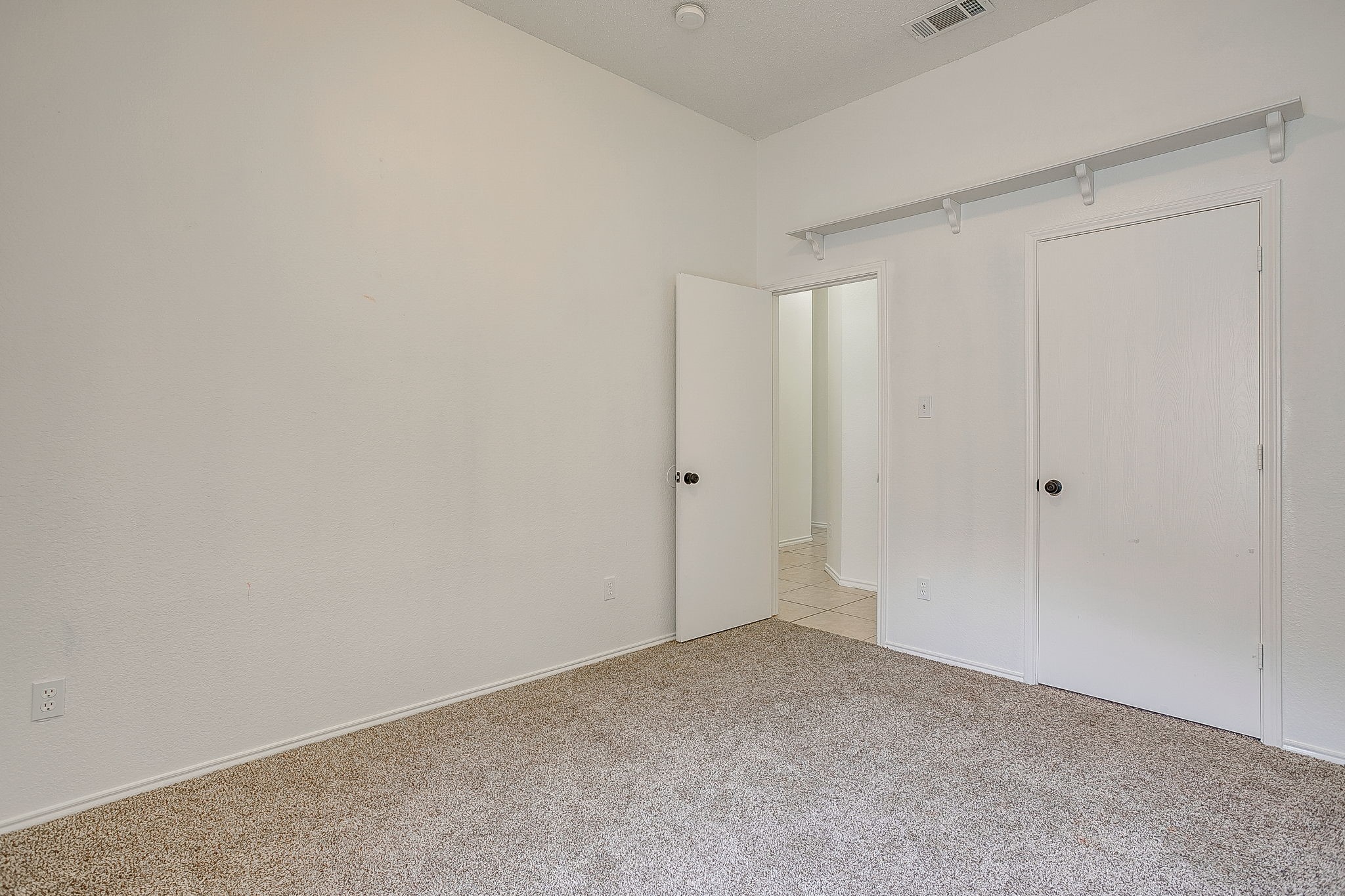 1104 Angel Fire Lane Arlington TX 76001