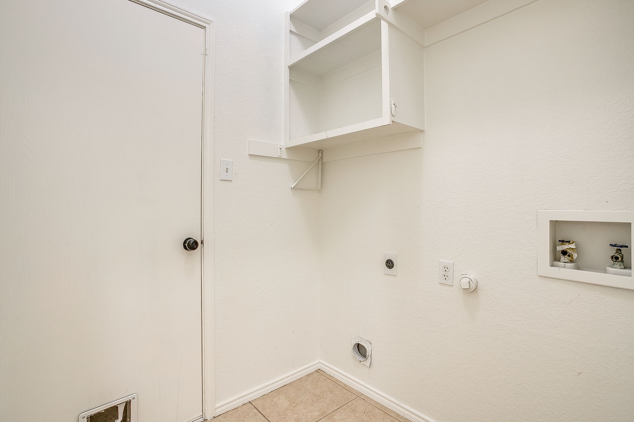 1104 Angel Fire Lane Arlington TX 76001