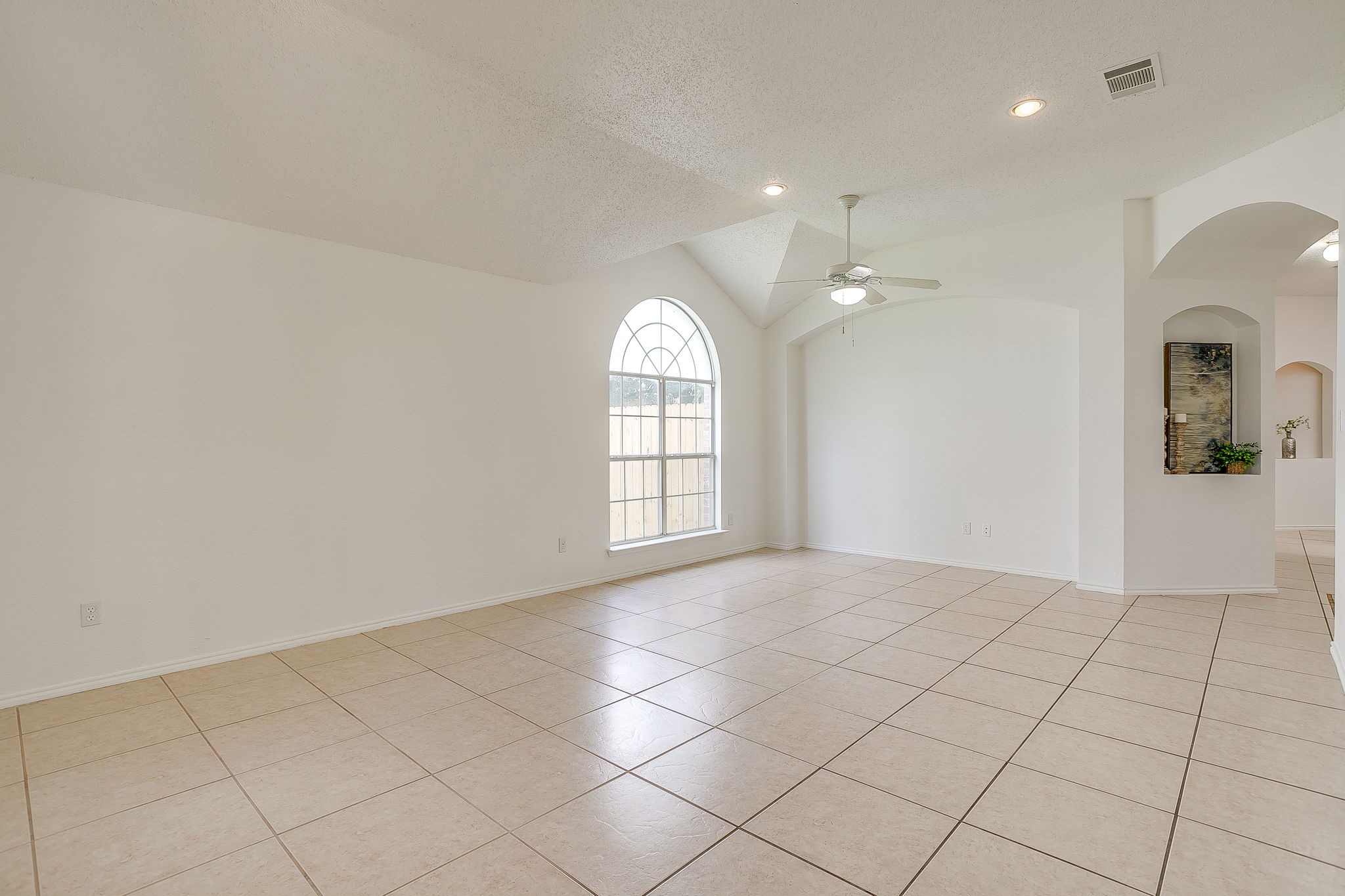 1104 Angel Fire Lane Arlington TX 76001