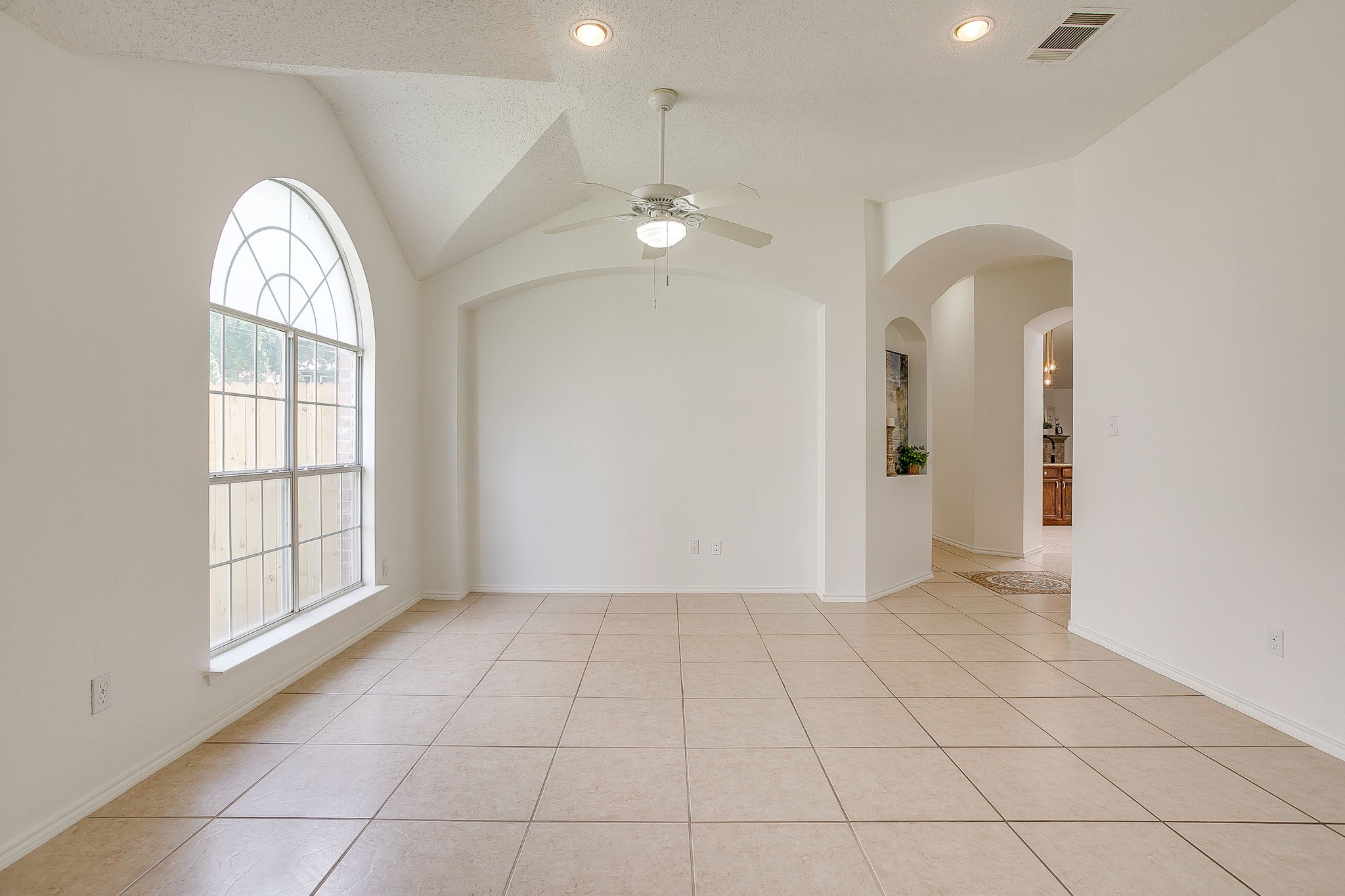 1104 Angel Fire Lane Arlington TX 76001