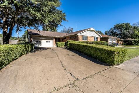933 Poinsettia Drive Lancaster TX 75146
