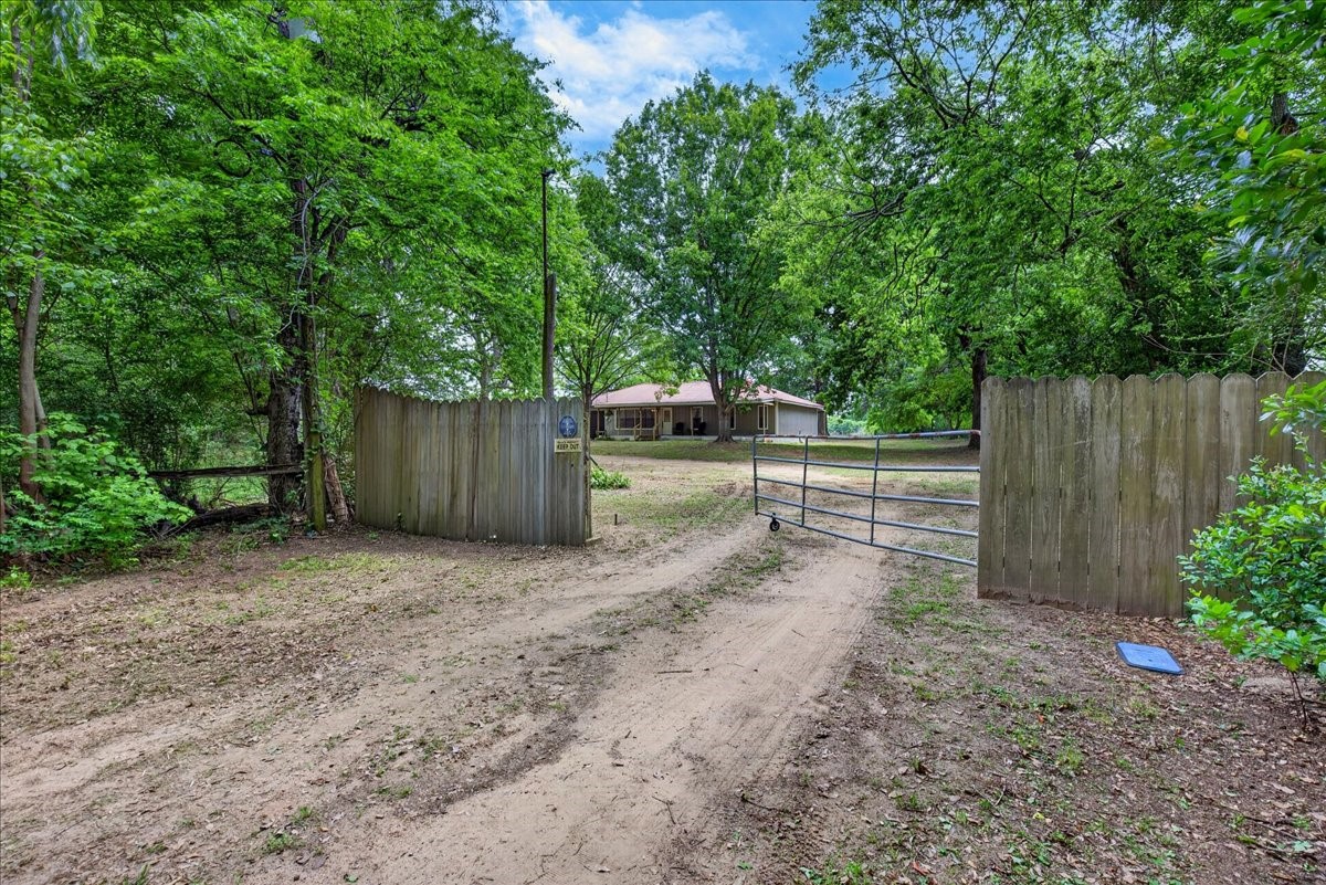 325 Lincoln Street Trinidad TX 75163