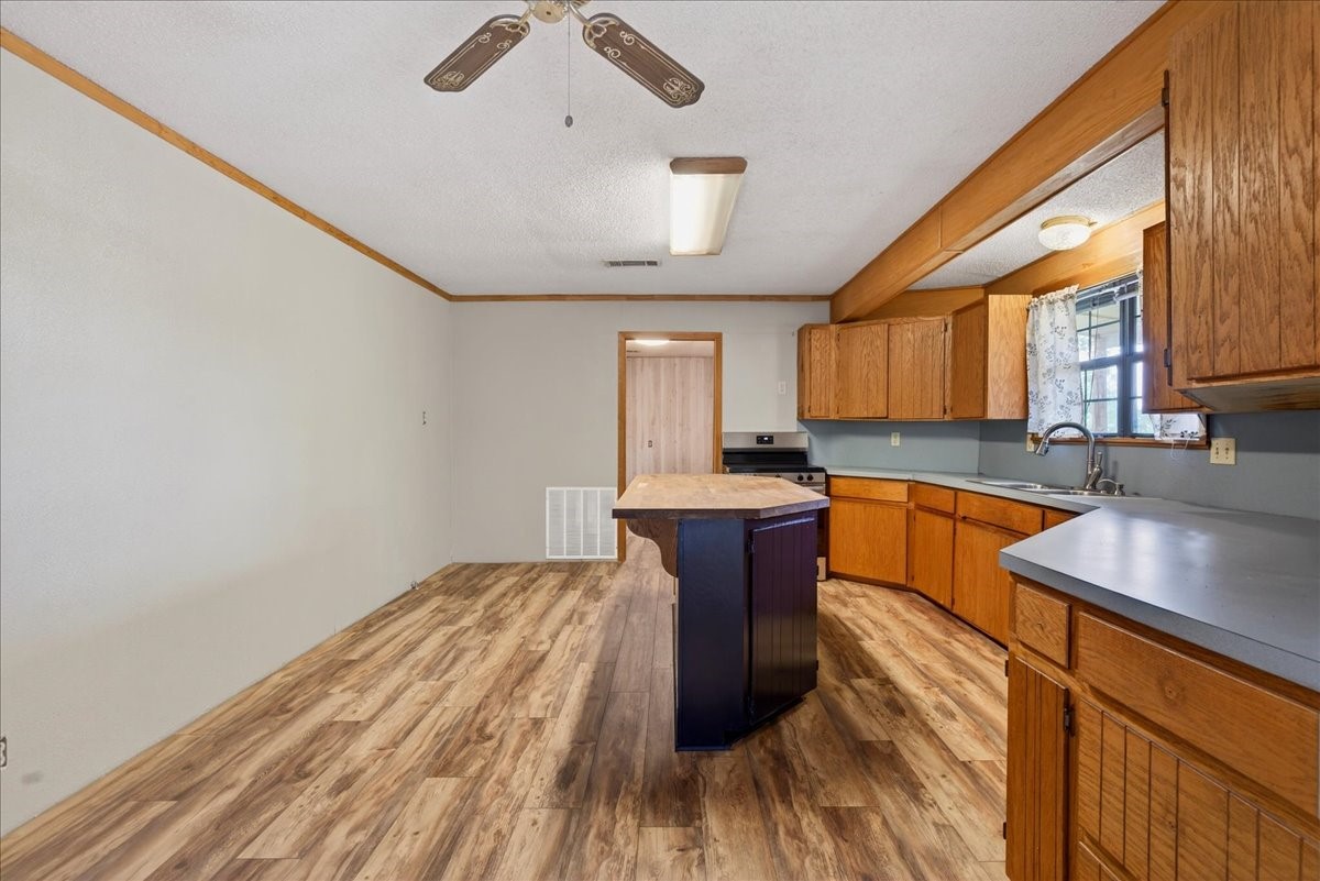 325 Lincoln Street Trinidad TX 75163
