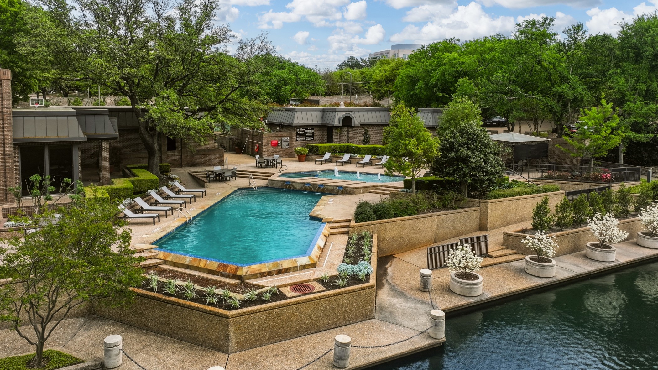 7 Royal Terrace Dallas TX 75225