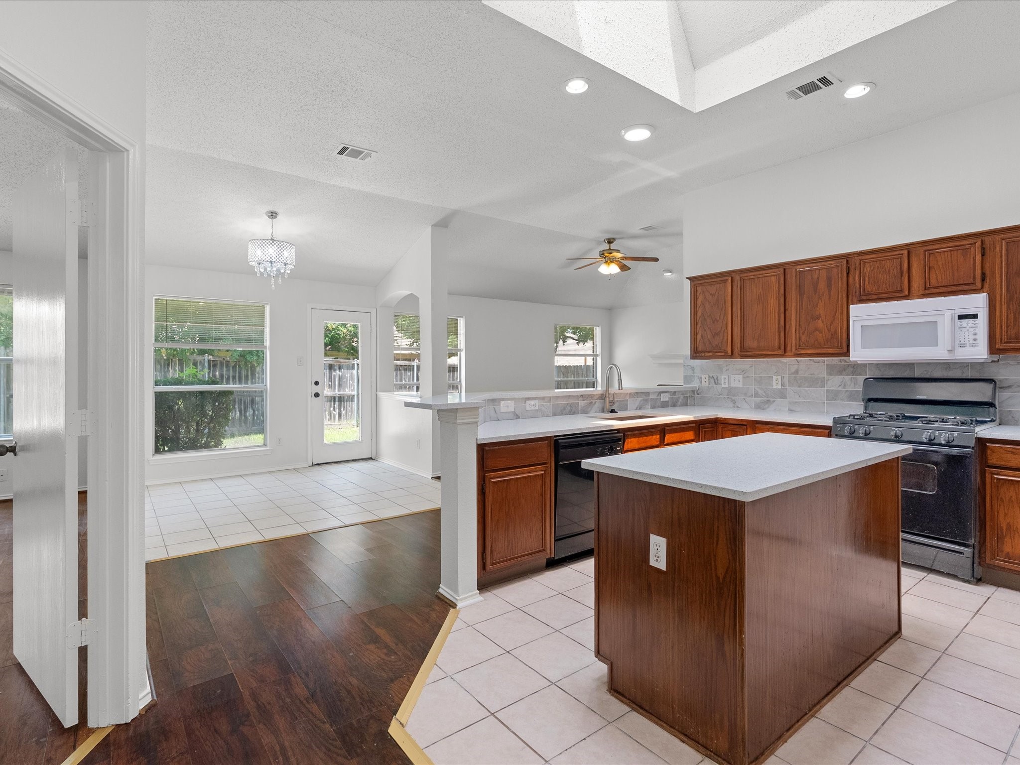 2078 Amherst Drive Lewisville TX 75067