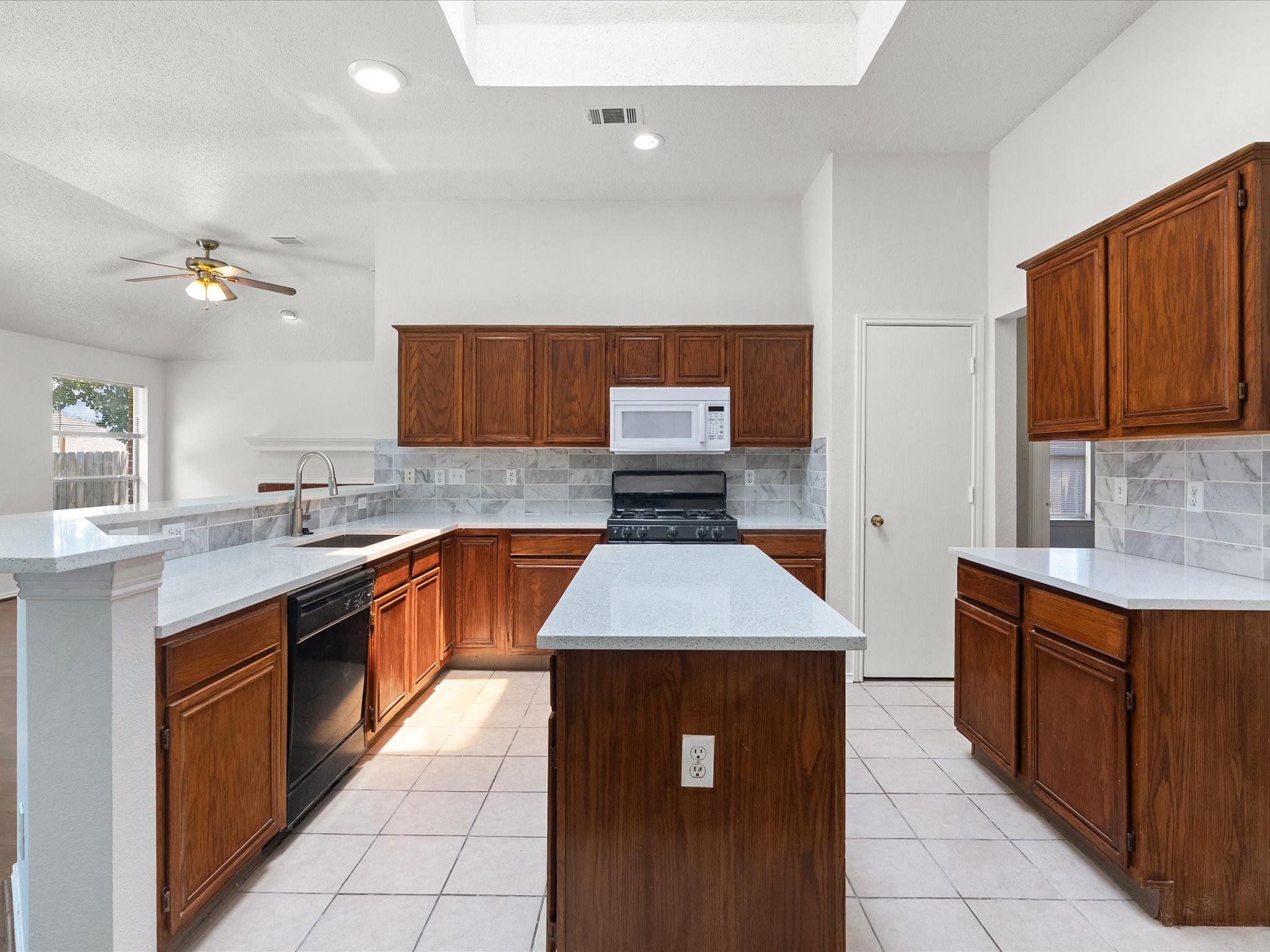 2078 Amherst Drive Lewisville TX 75067