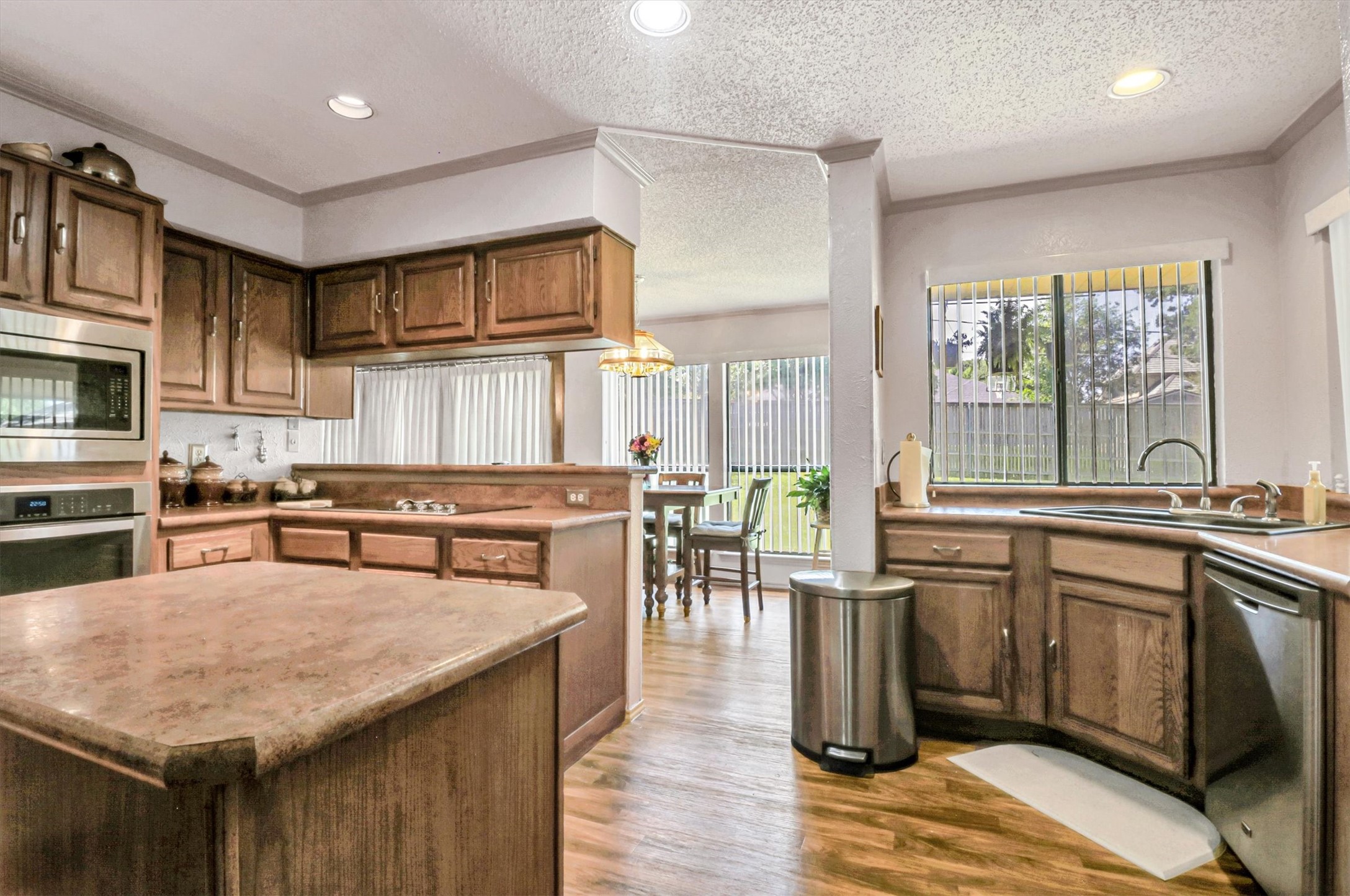 6706 Saddle Ridge Road Arlington TX 76016