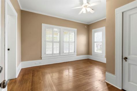 1017 N Woods Street Sherman TX 75092