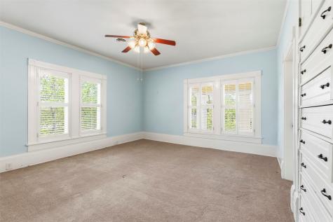 1017 N Woods Street Sherman TX 75092