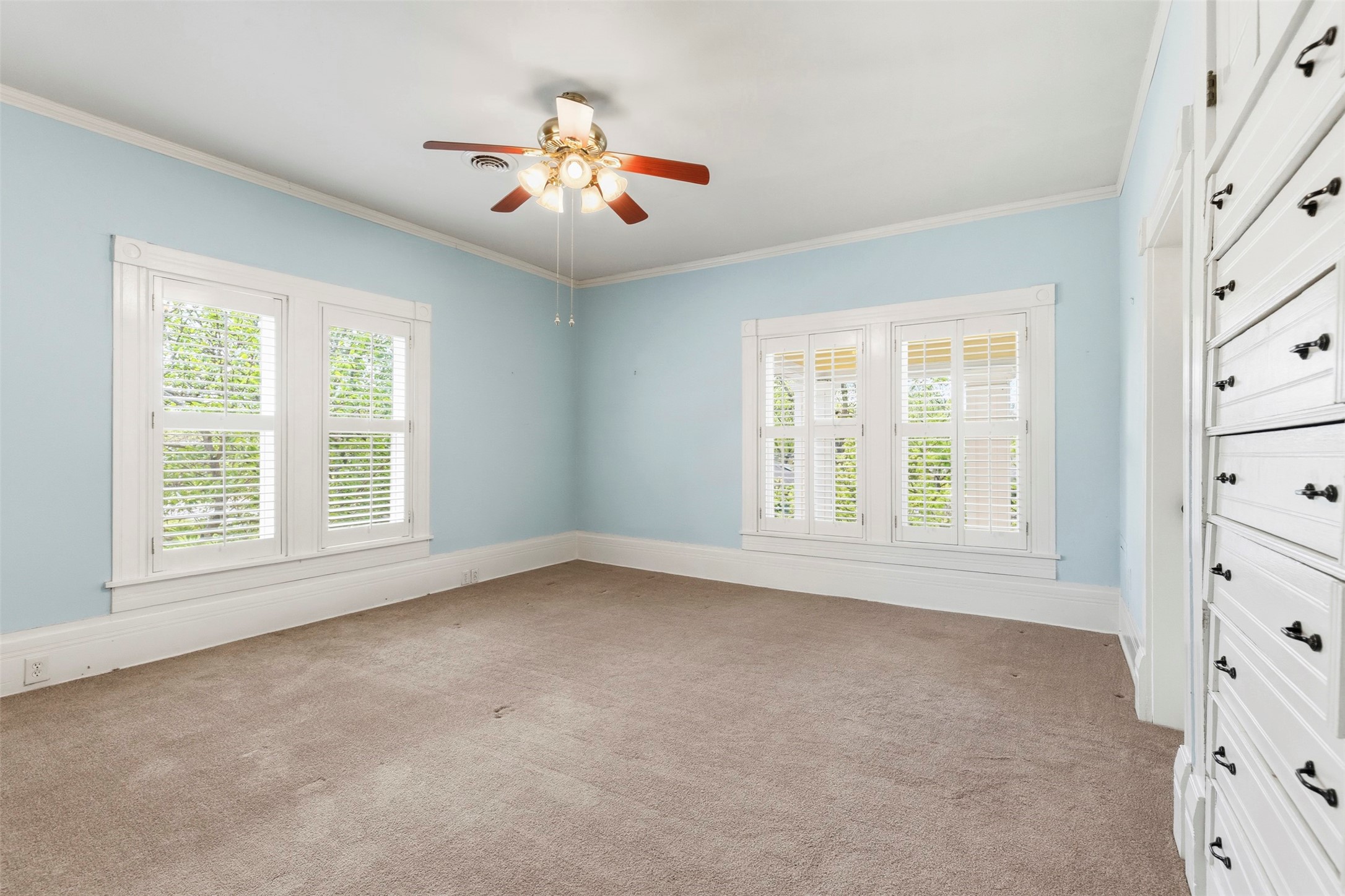1017 N Woods Street Sherman TX 75092