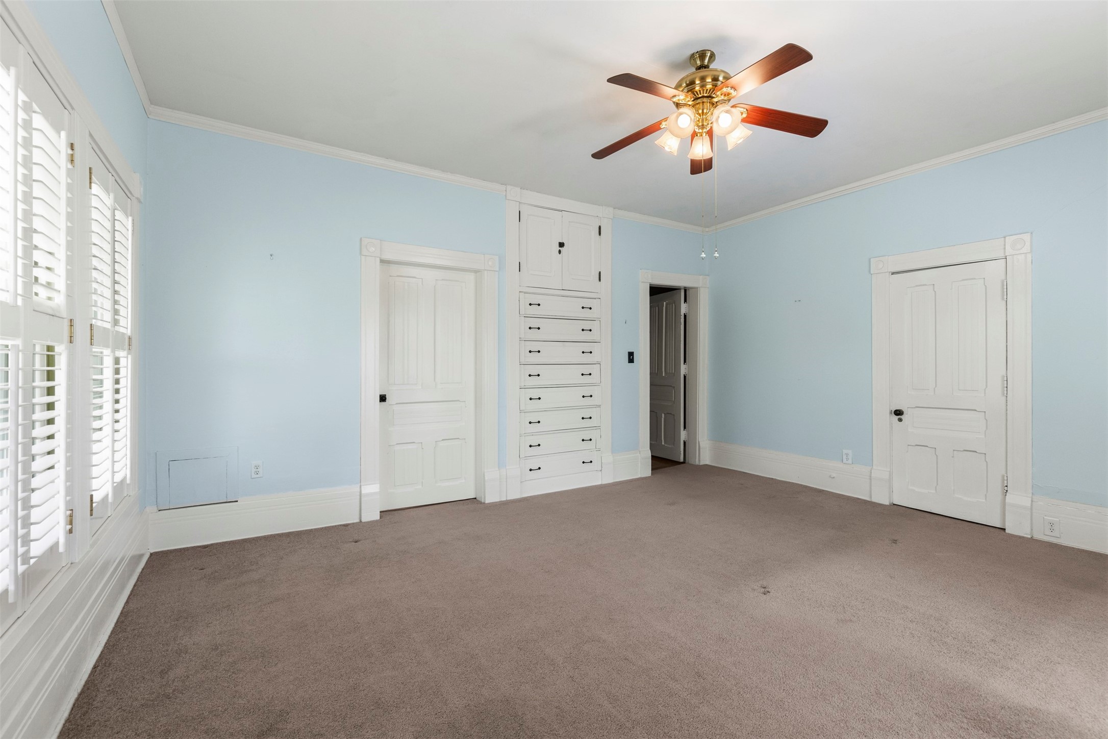 1017 N Woods Street Sherman TX 75092