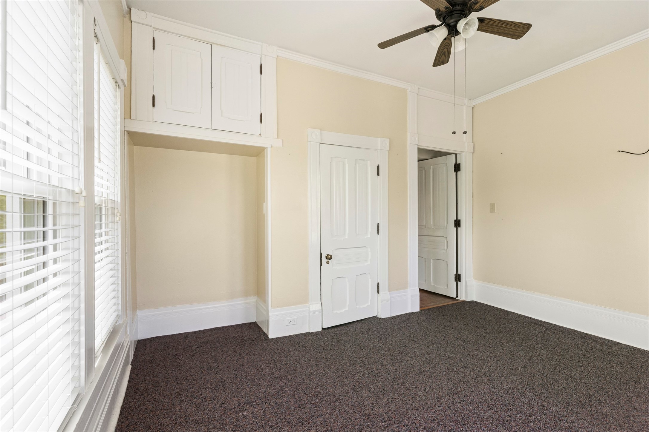 1017 N Woods Street Sherman TX 75092