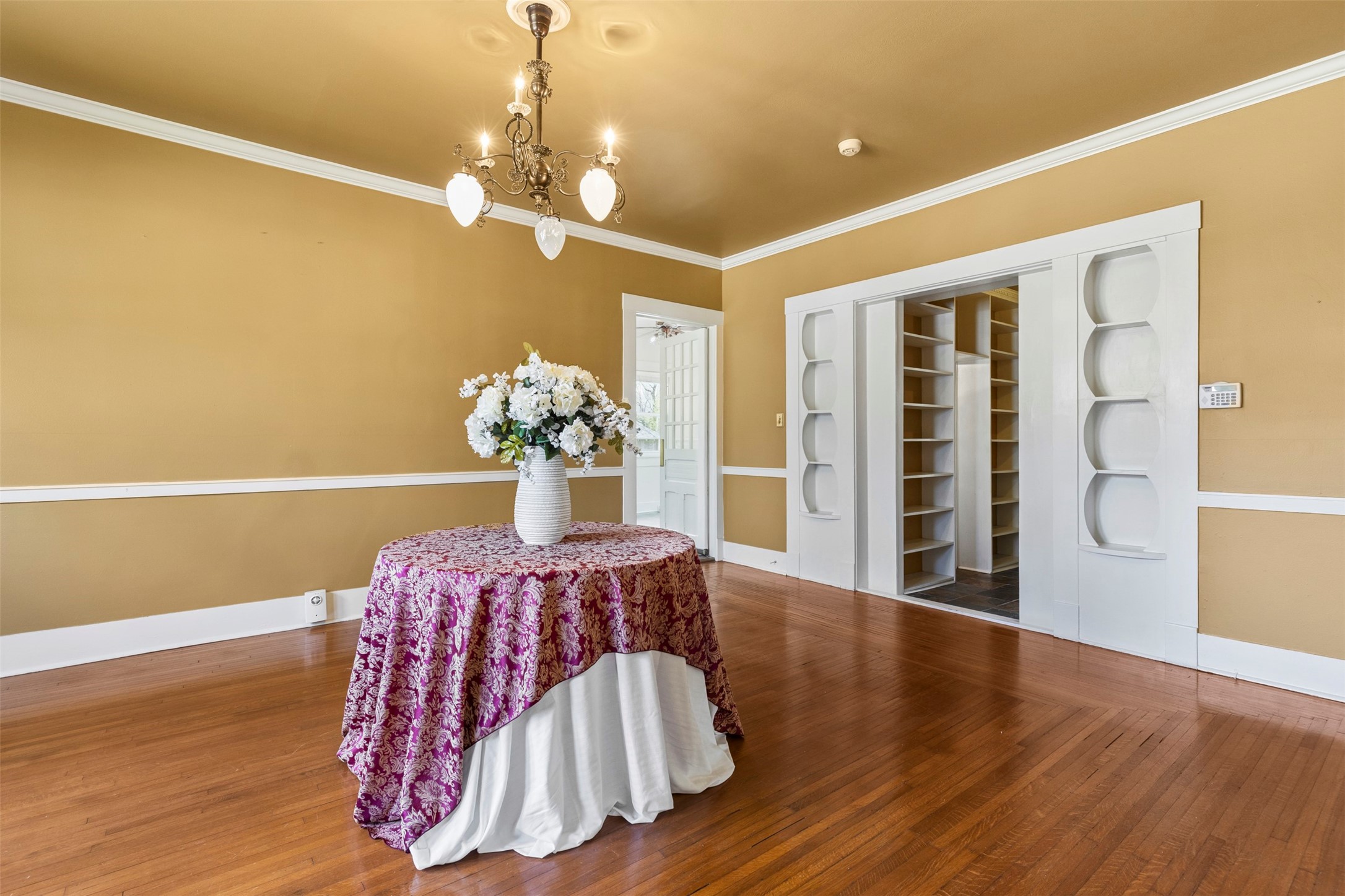 1017 N Woods Street Sherman TX 75092