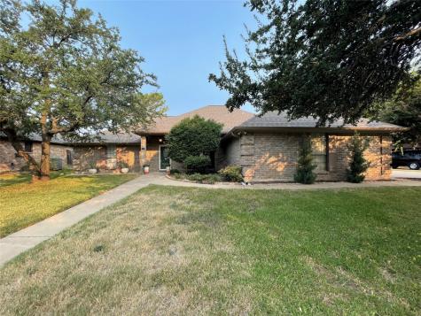 408 Flagstone Drive Burleson TX 76028