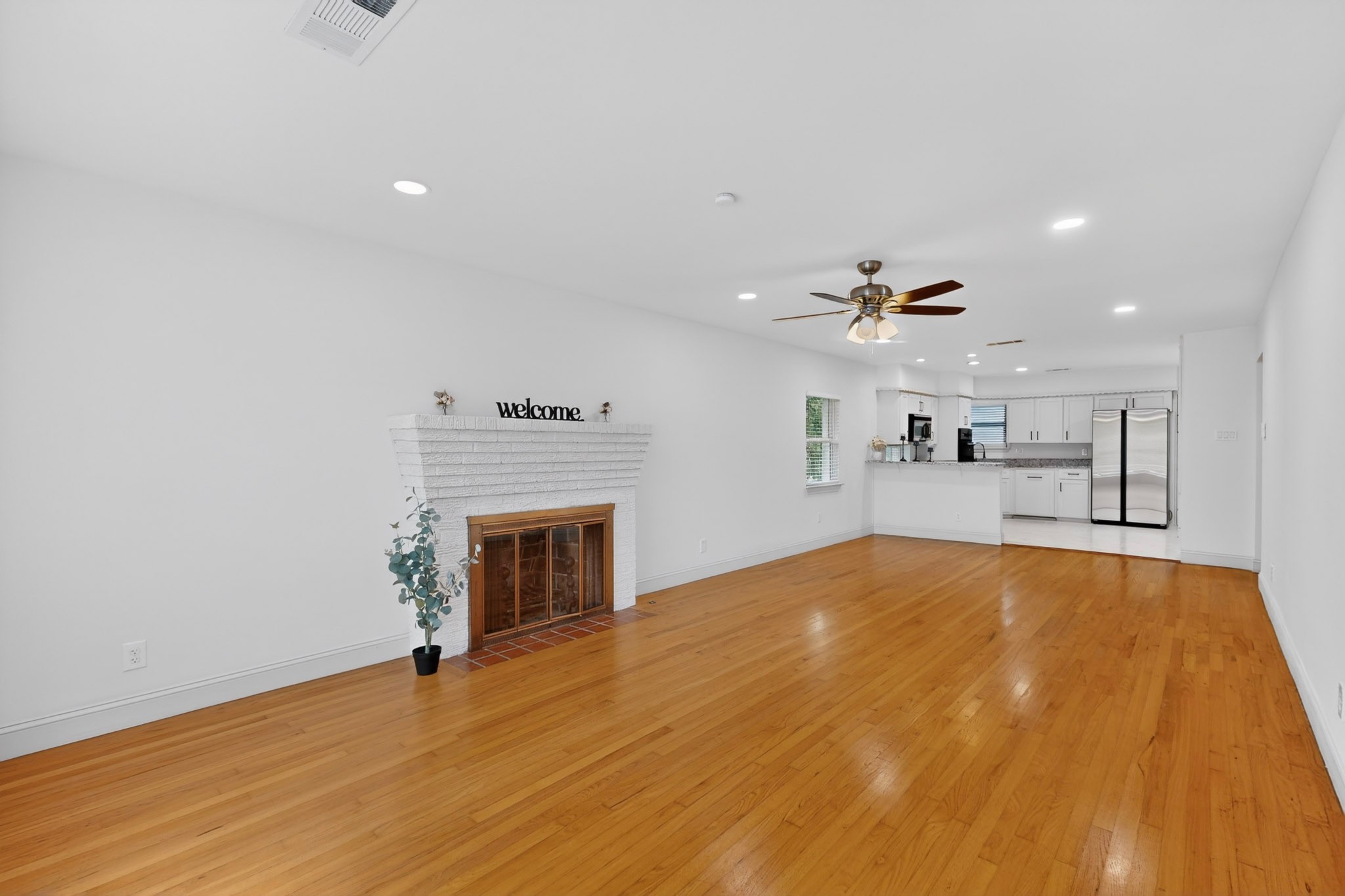6025 Fairway Avenue Dallas TX 75227