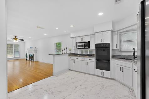 6025 Fairway Avenue Dallas TX 75227