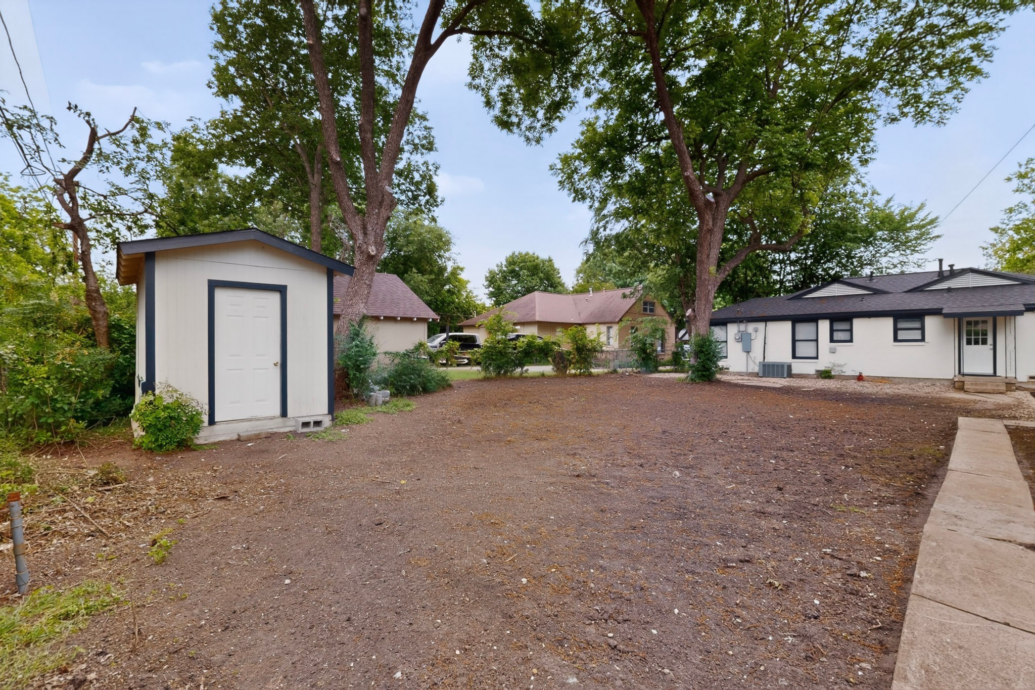 6025 Fairway Avenue Dallas TX 75227