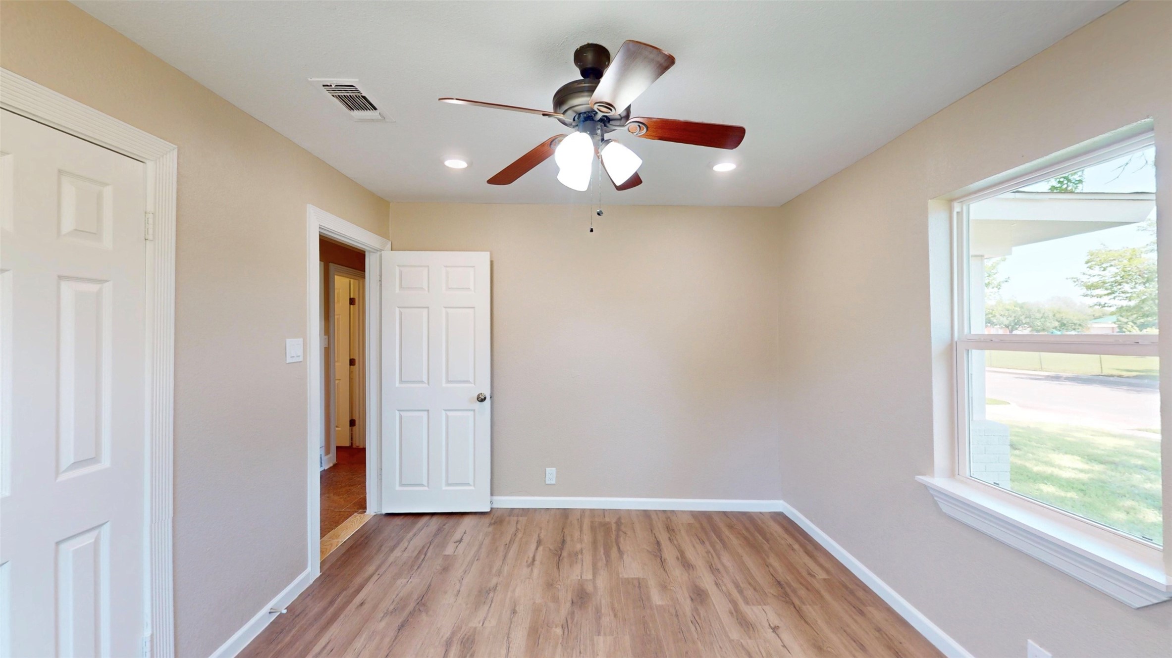 3201 Lakeland Street Fort Worth TX 76111