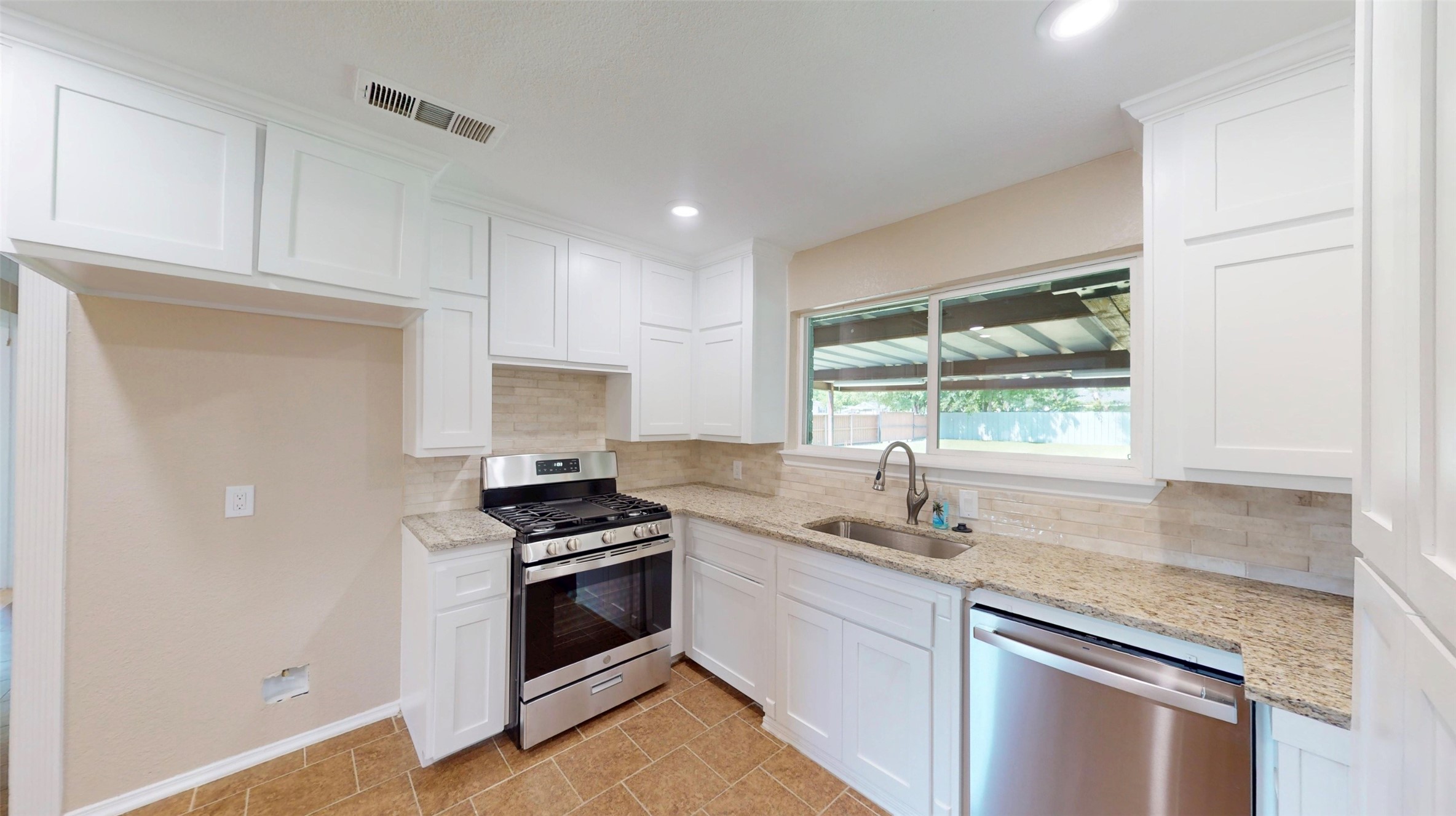 3201 Lakeland Street Fort Worth TX 76111