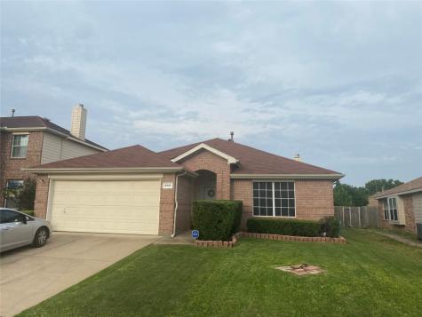 3016 Meadowbrook Drive Grand Prairie TX 75052