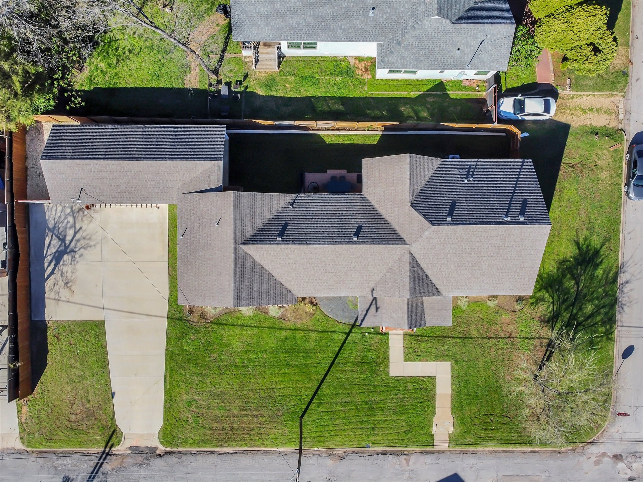 1723 N Edgefield Avenue Dallas TX 75208