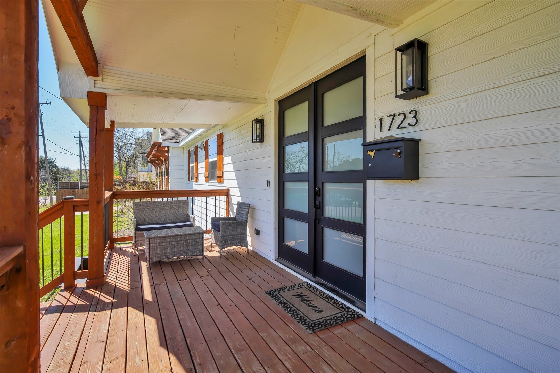 1723 N Edgefield Avenue Dallas TX 75208