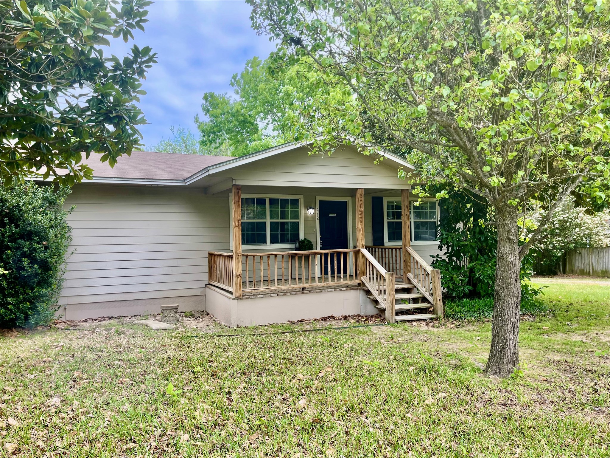 312 N Richardson Street Grand Saline TX 75140