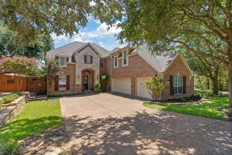 2302 Brown Bear Court Euless TX 76039