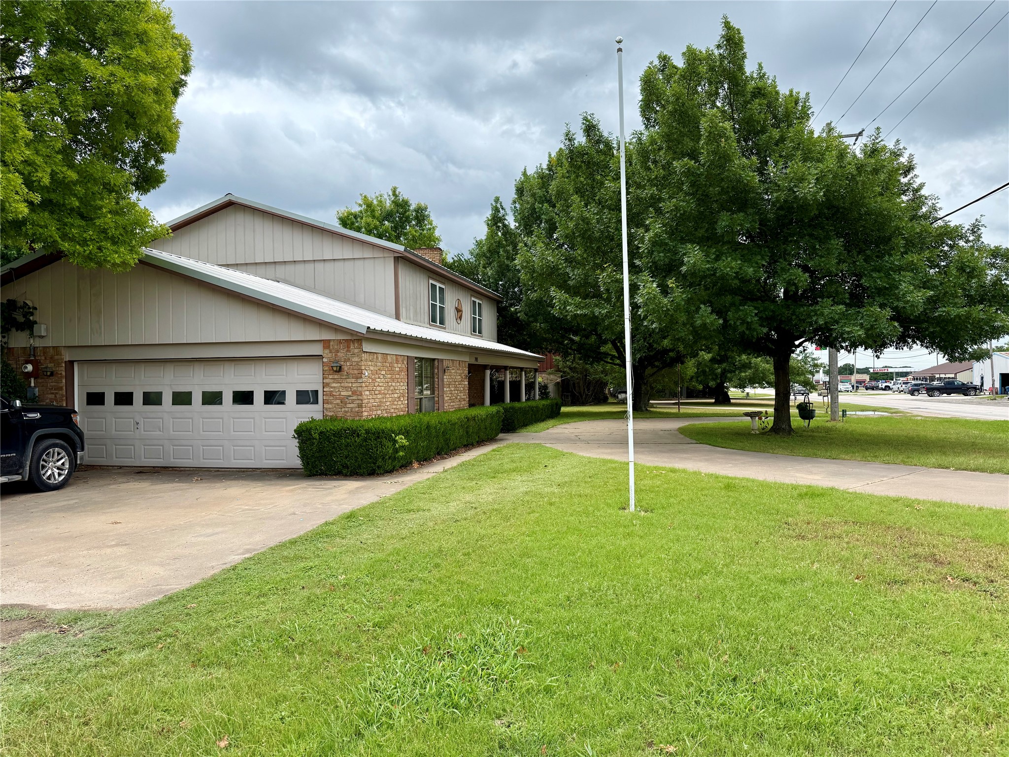 703 S Colorado Street Whitney TX 76692
