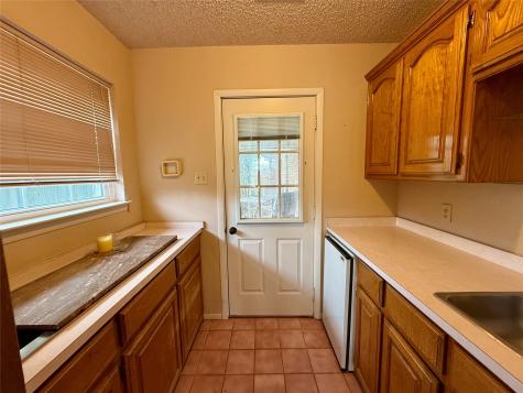 703 S Colorado Street Whitney TX 76692