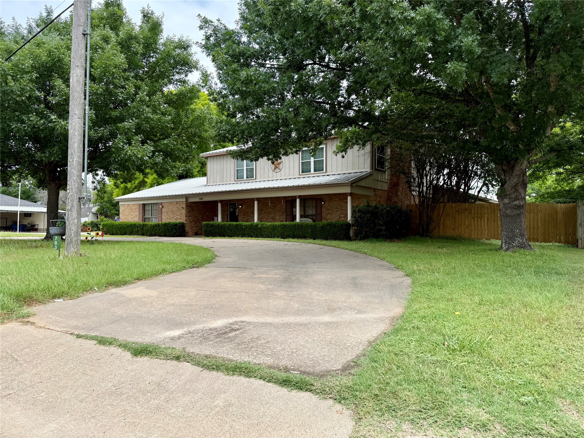 703 S Colorado Street Whitney TX 76692