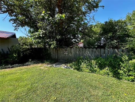510 E Pecan Street Seymour TX 76380