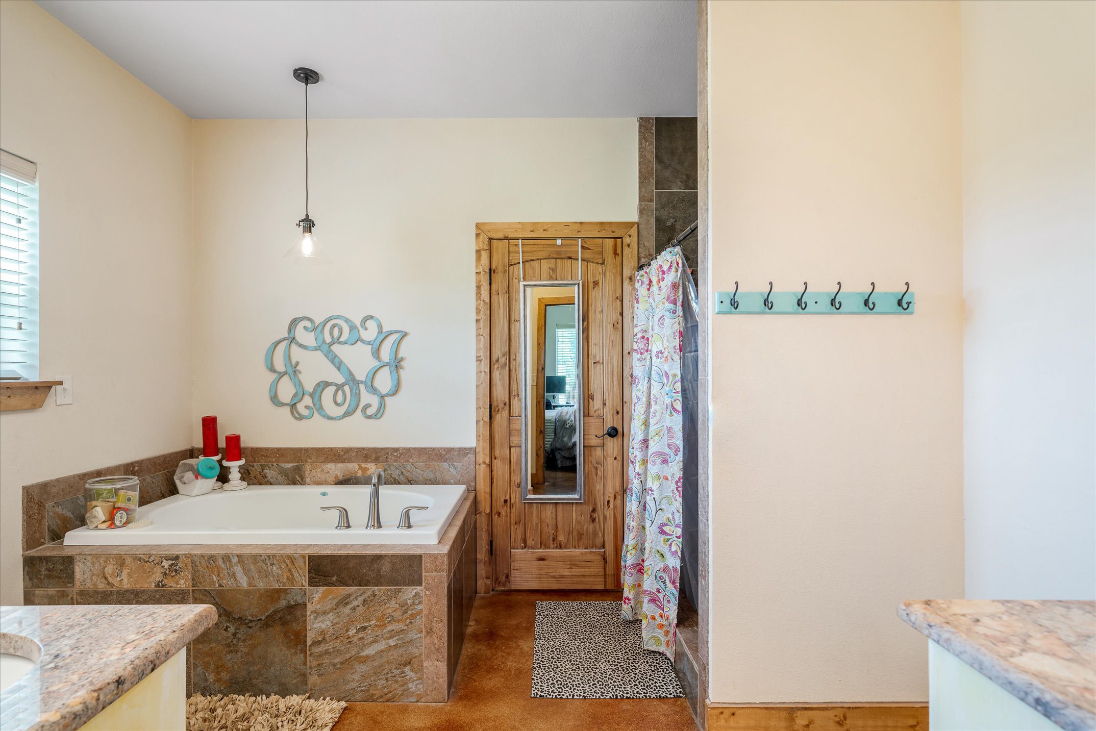 1305 Vz County Road 3821 Wills Point TX 75169