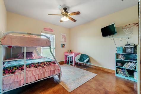 1305 Vz County Road 3821 Wills Point TX 75169