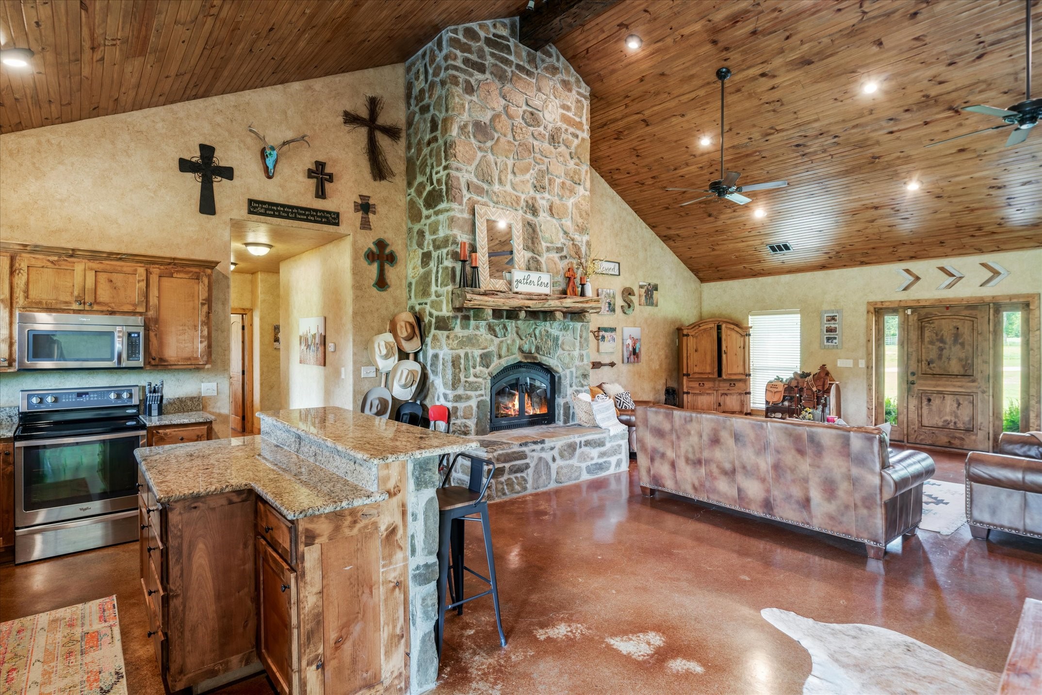 1305 Vz County Road 3821 Wills Point TX 75169