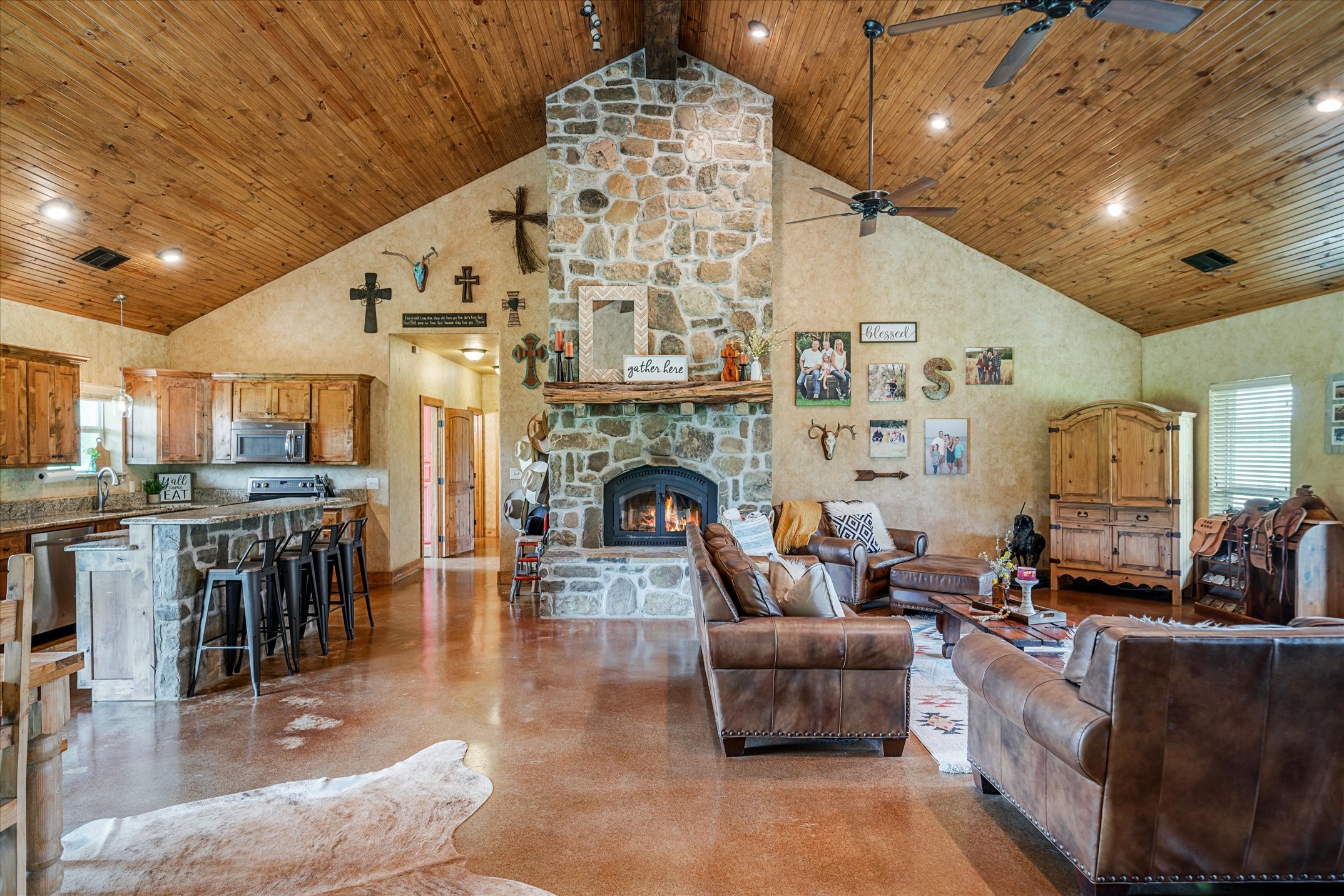 1305 Vz County Road 3821 Wills Point TX 75169
