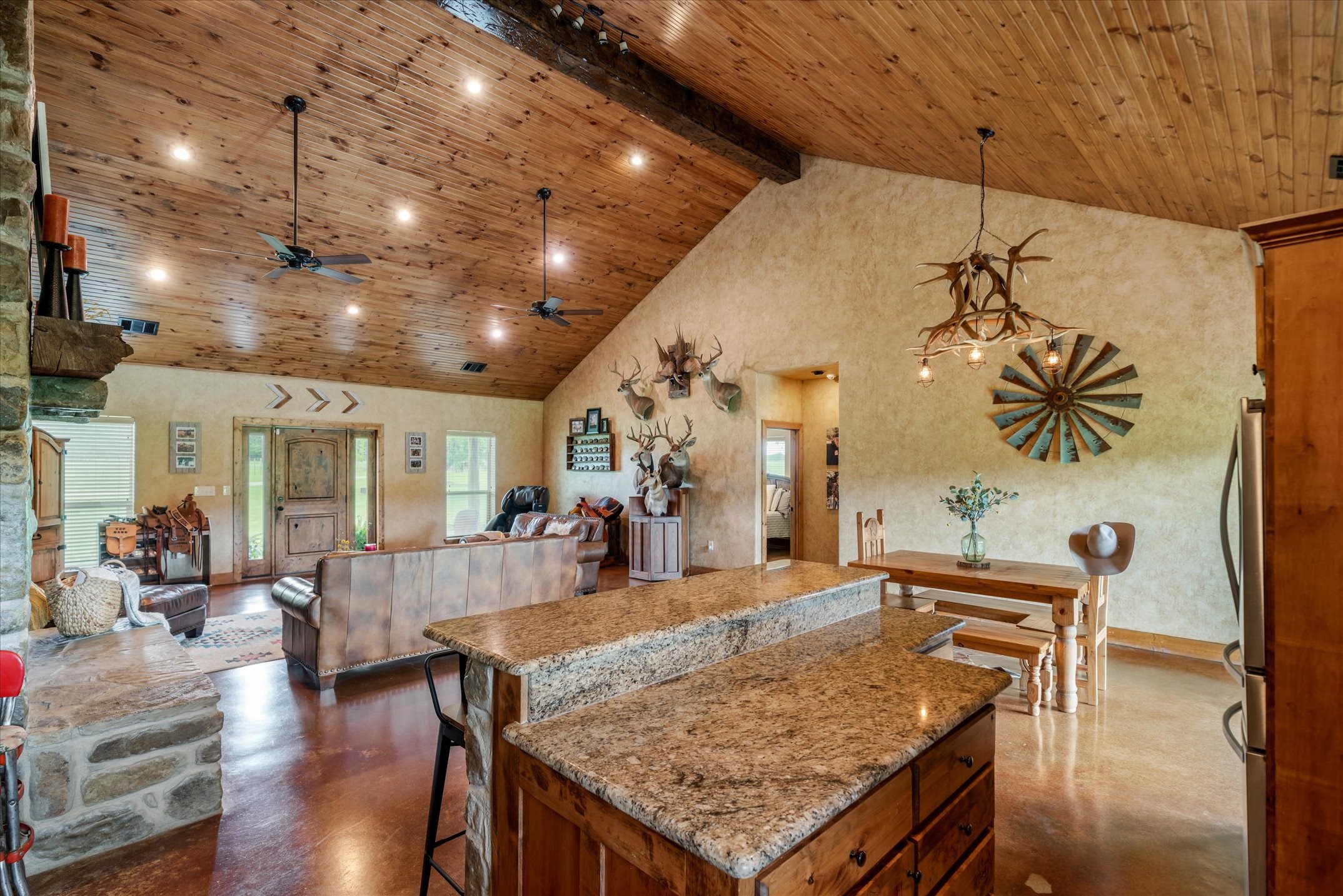 1305 Vz County Road 3821 Wills Point TX 75169