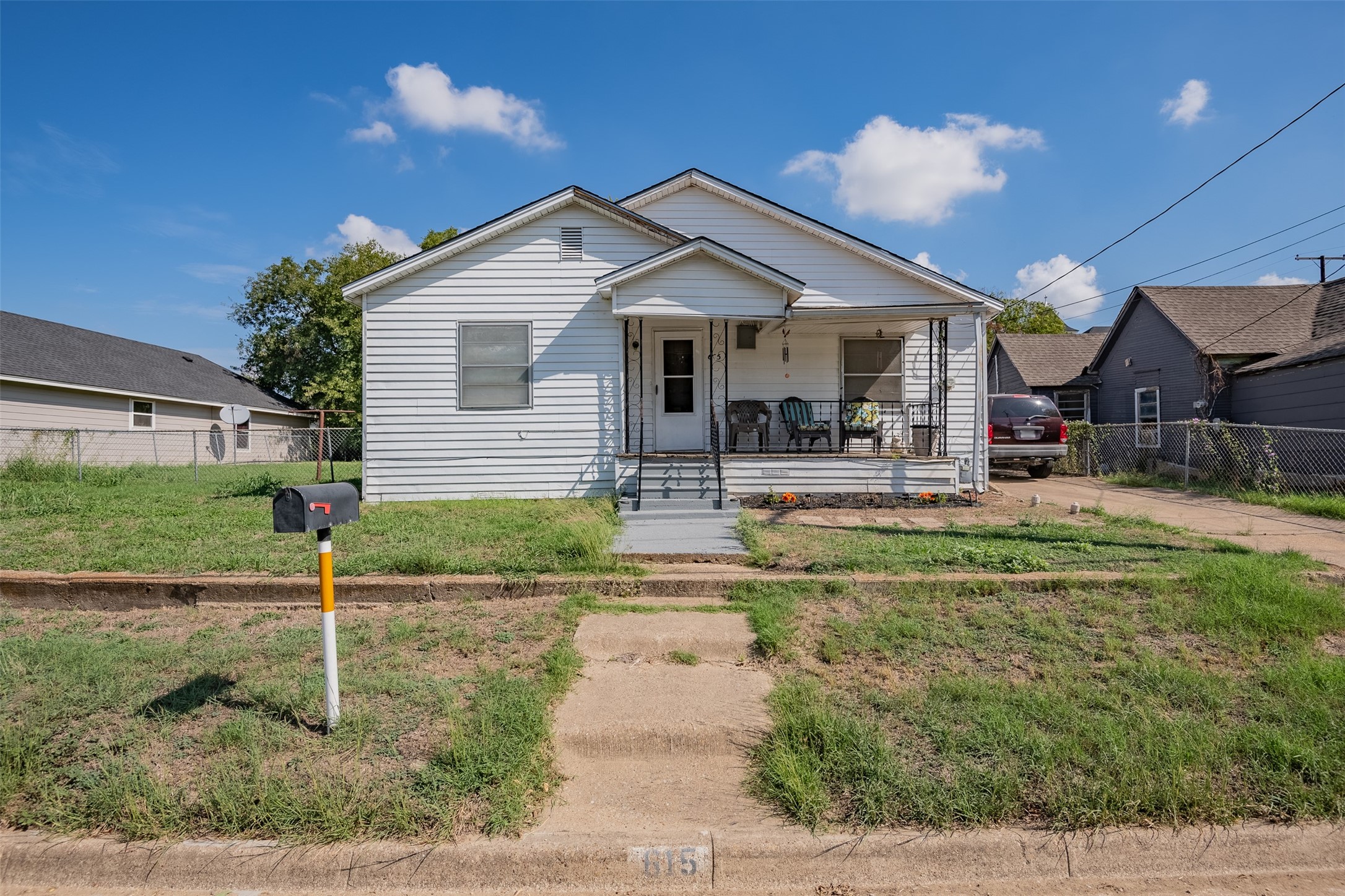 615 Drive Martin Luther King Jr Boulevard Waxahachie TX 75165