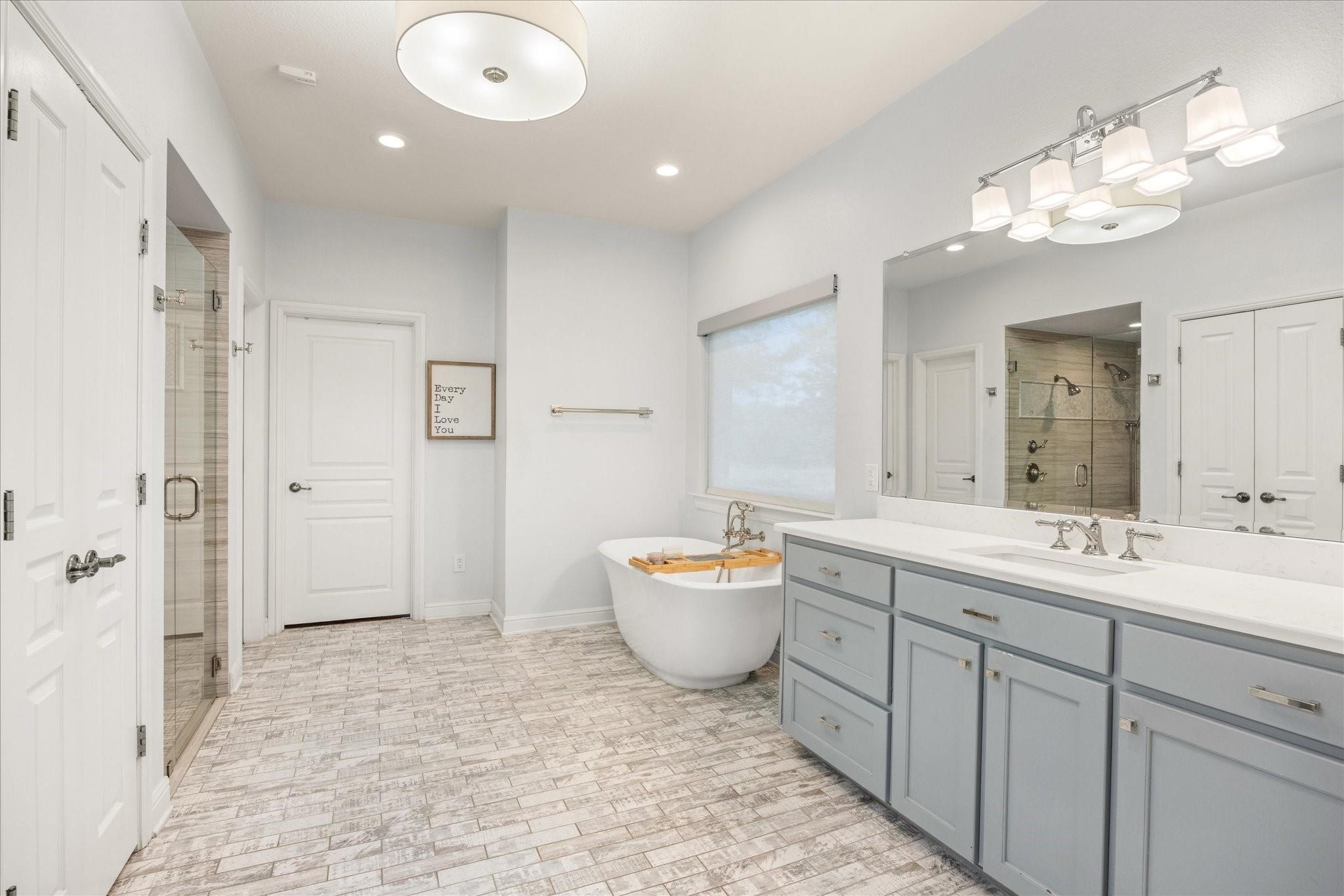 2560 Shady Oaks Circle Glen Rose TX 76043