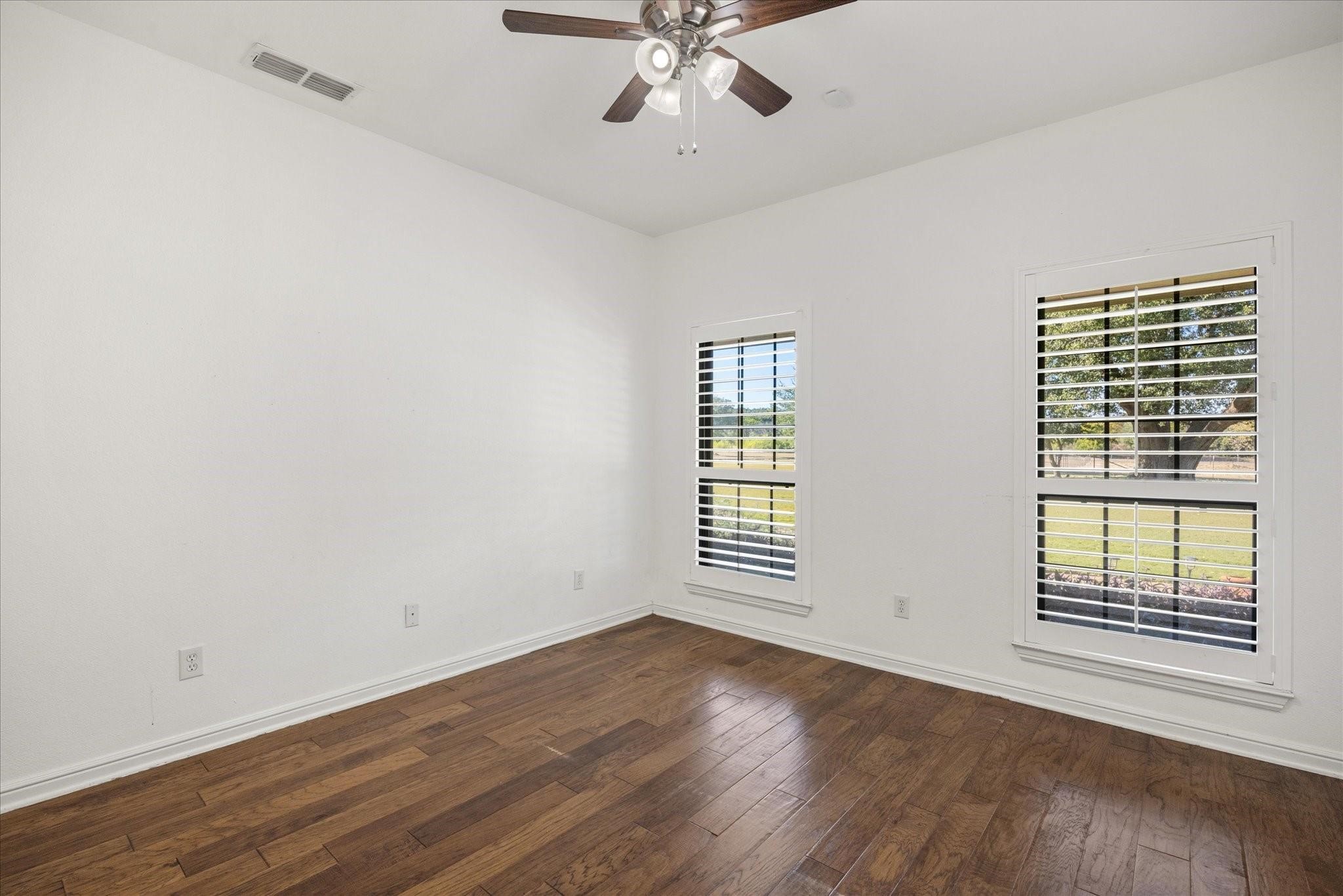 2560 Shady Oaks Circle Glen Rose TX 76043