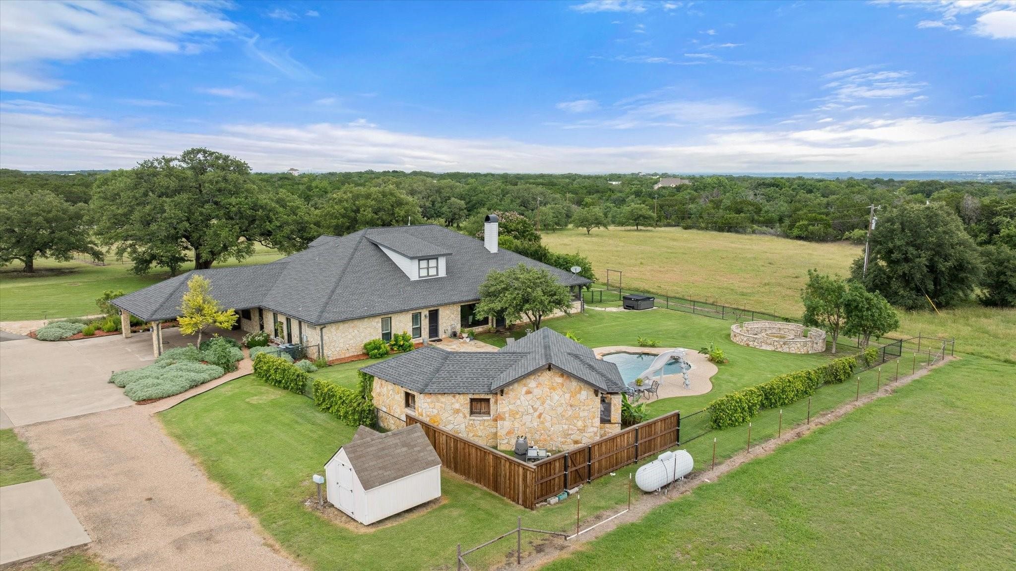 2560 Shady Oaks Circle Glen Rose TX 76043