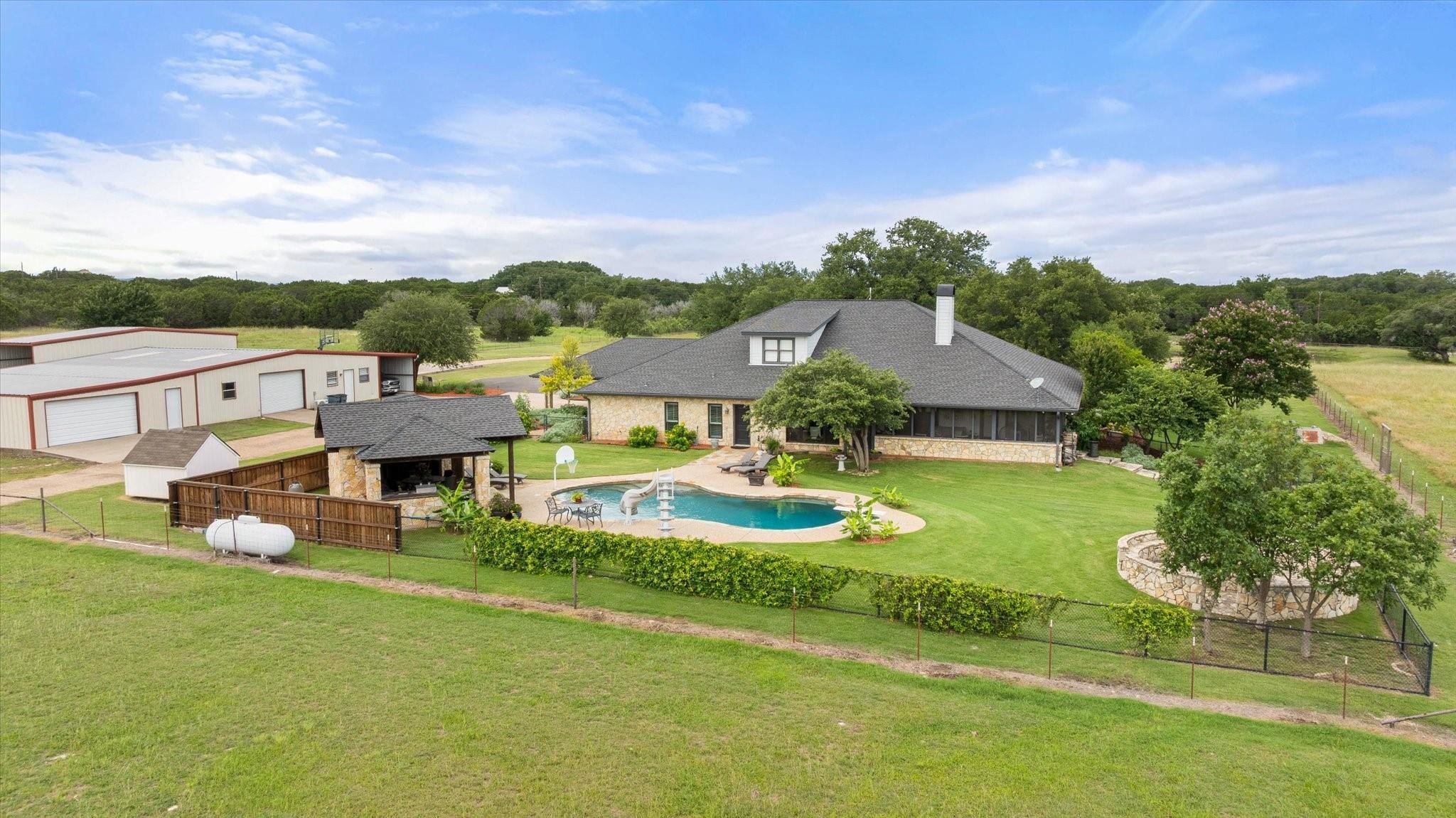 2560 Shady Oaks Circle Glen Rose TX 76043