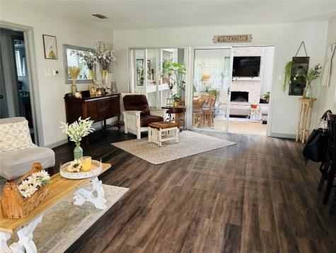 1905 Hilltop Drive Garland TX 75042